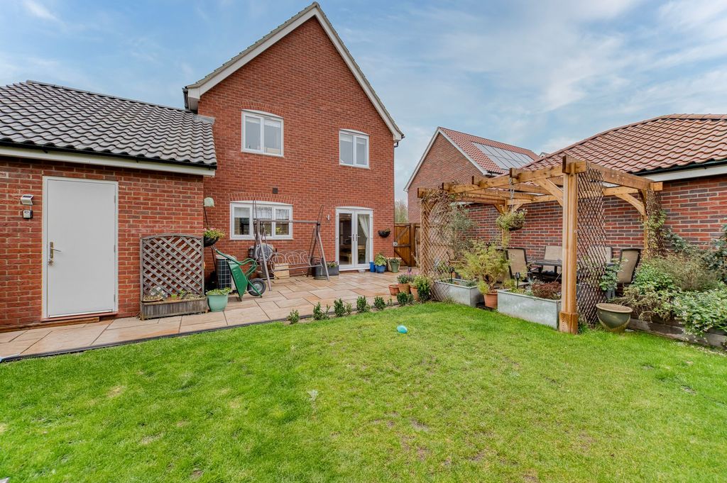 Property photo 1 of 20