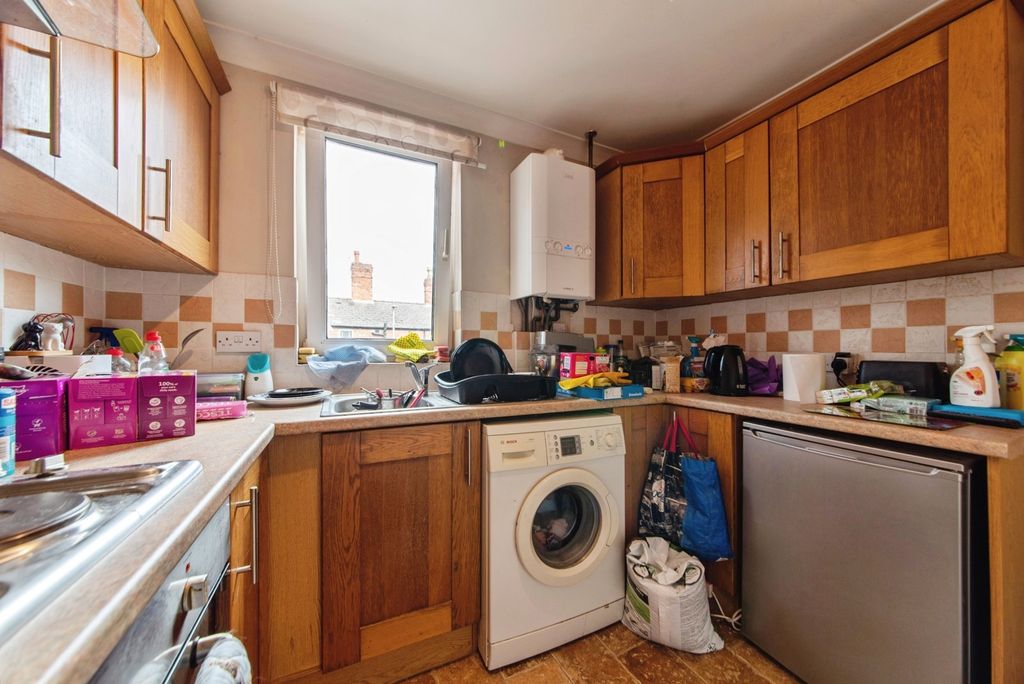 Additional image 15 of 2 bed flat for saleRasen Lane, Lincoln, Lincolnshire LN1