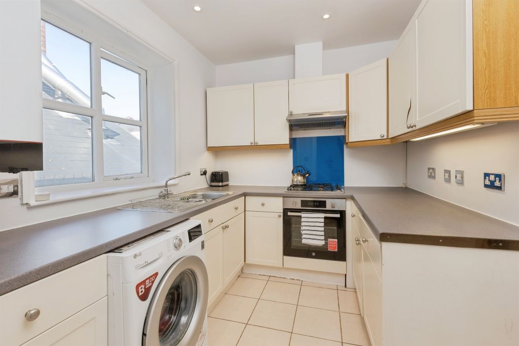 Property photo 3 of 14