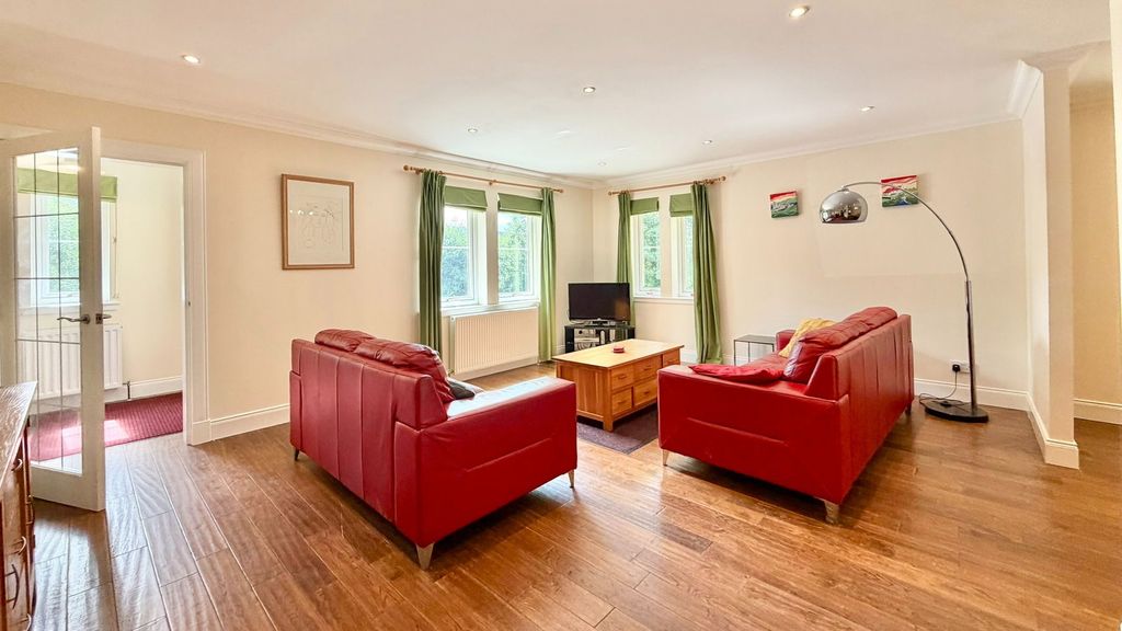 Property photo 3 of 22