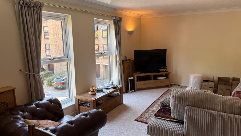 Property photo 2 of 11