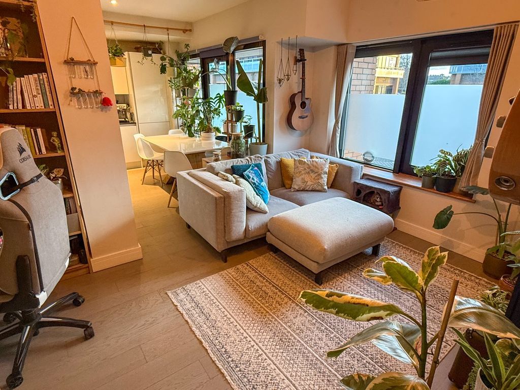 Property photo 3 of 8