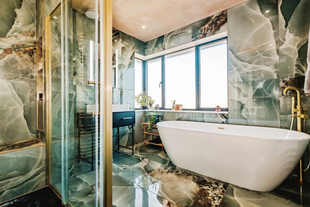 Property photo 3 of 40 Pbox-Img.Jpg