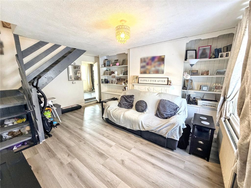 Property photo 3 of 12 Picture No. 28