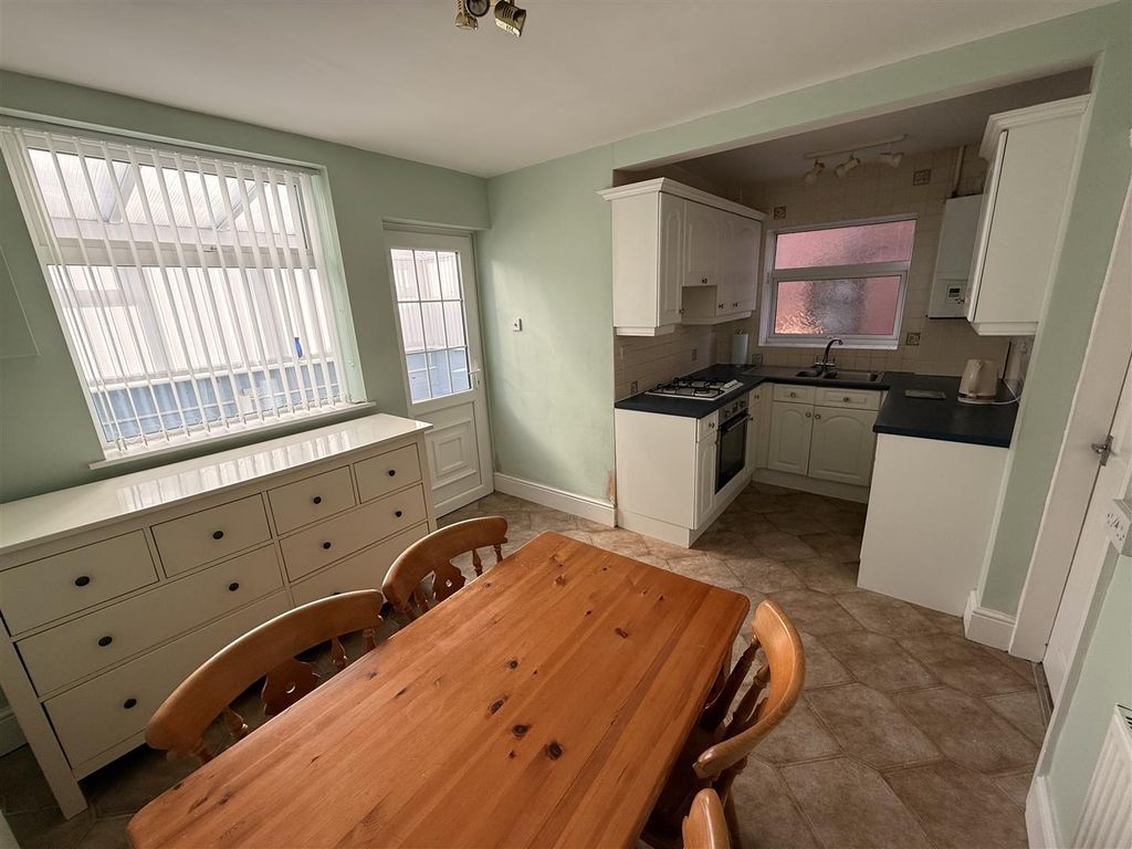 Property photo 3 of 11 Img_2591.Jpg