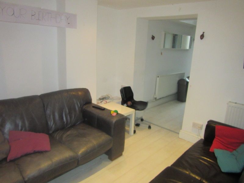 Property photo 2 of 5 Lounge