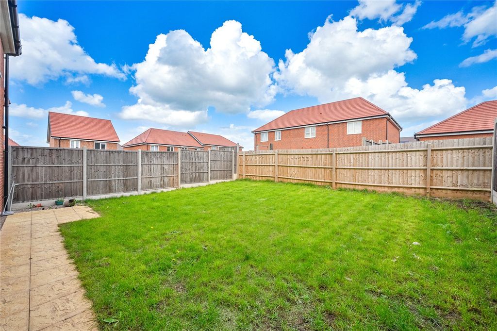 Property photo 2 of 19 Picture No. 21