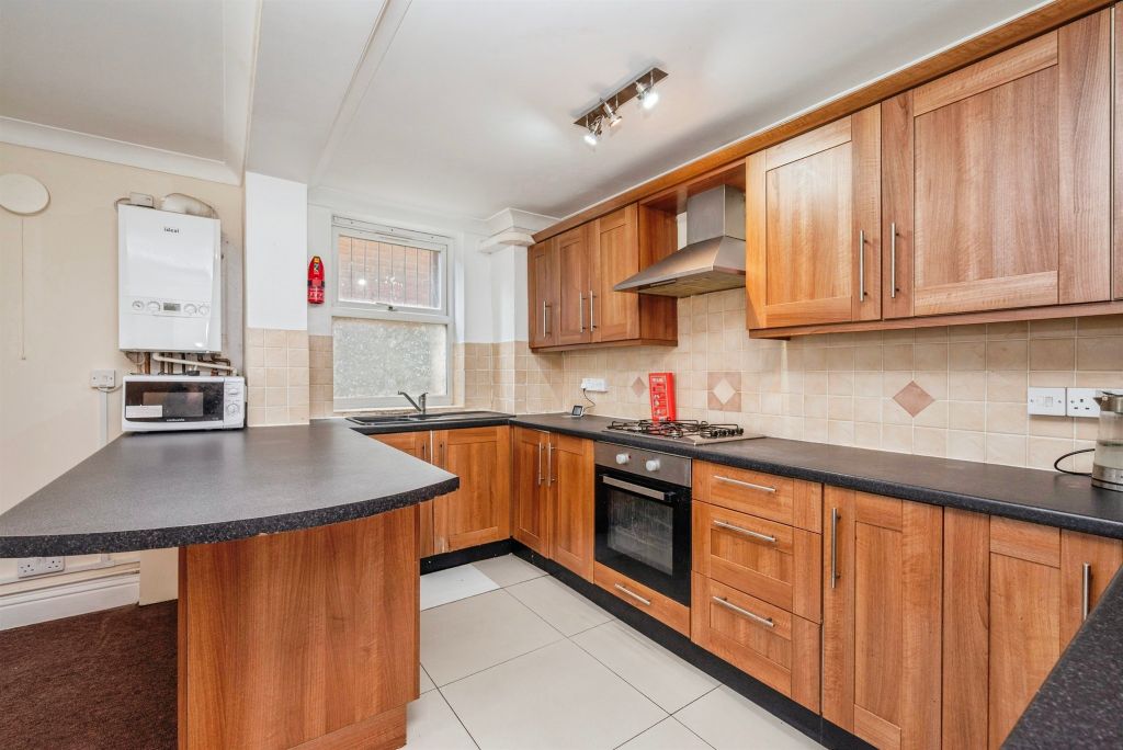 Property photo 3 of 17