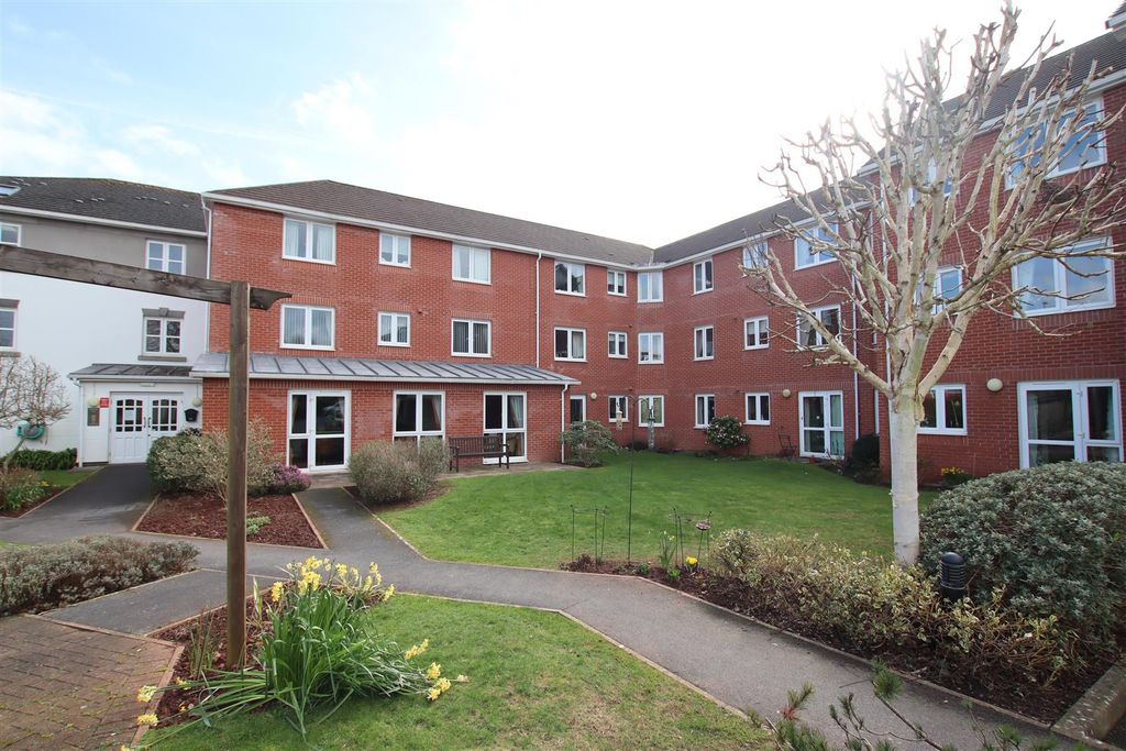 Property photo 1 of 9 Exterior.Jpg