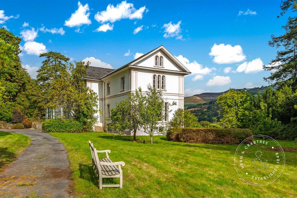 Property photo 1 of 35 Llanwysg-House-83.Jpg