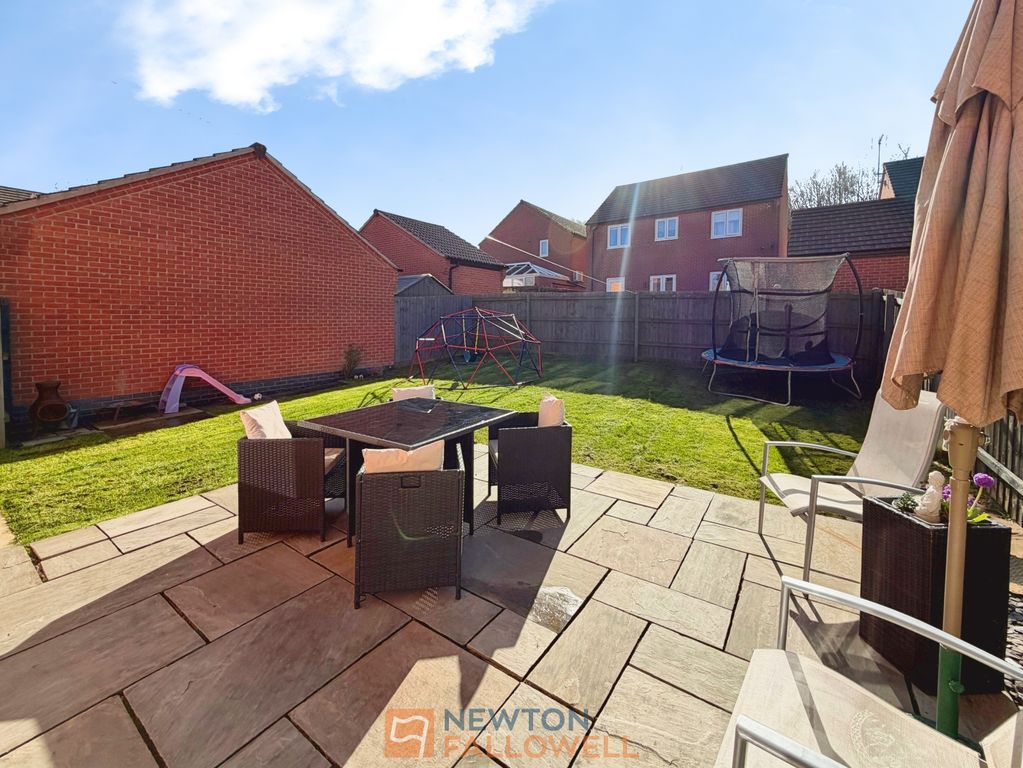 Property photo 3 of 24