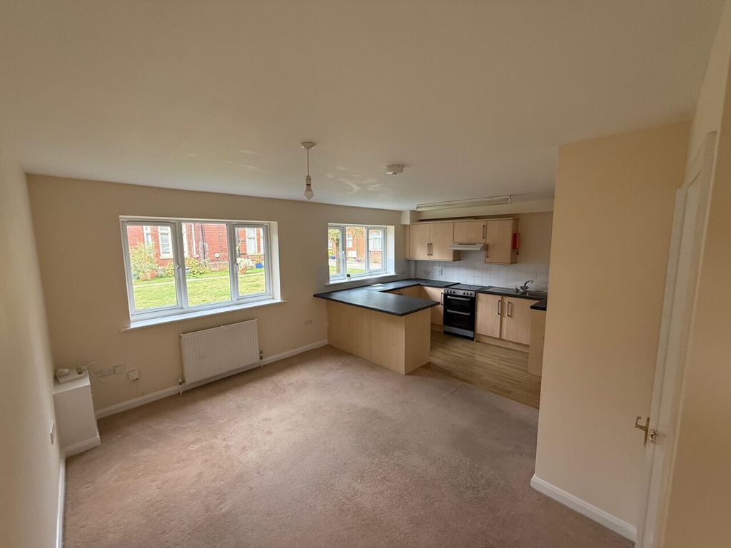 Property photo 2 of 6