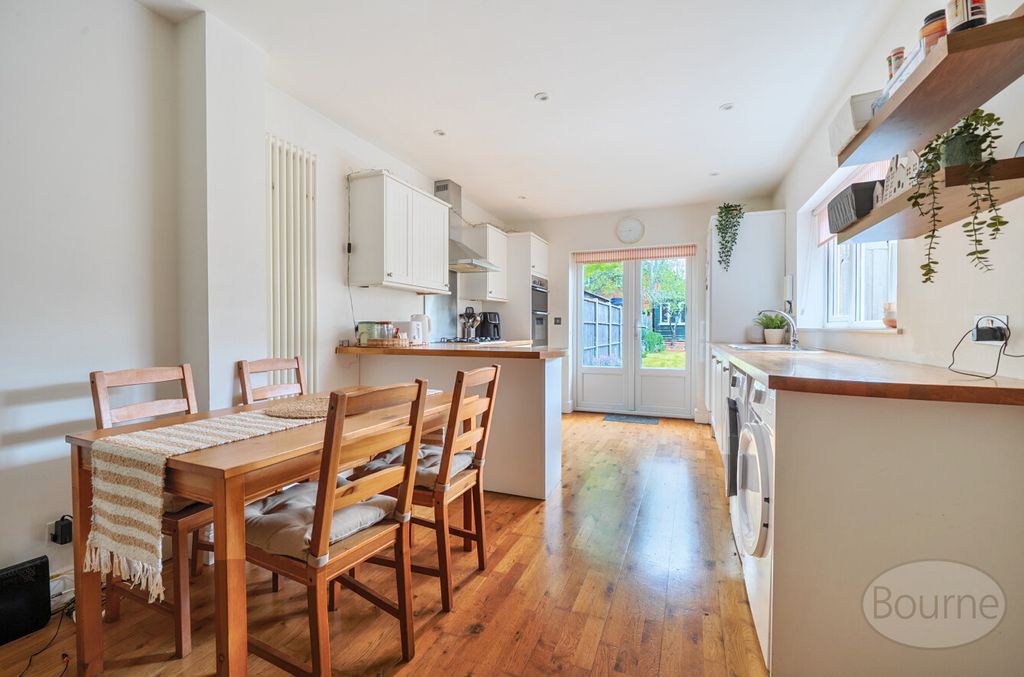 Property photo 3 of 21 Cf6048Da-Df8B-4d5...