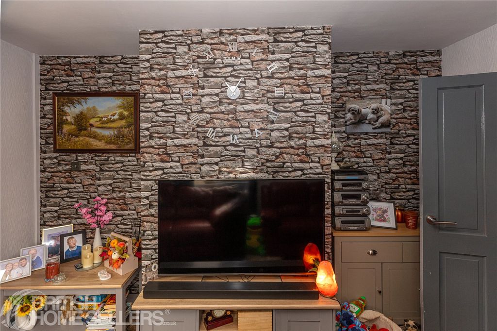 Property photo 3 of 13 Picture No. 20