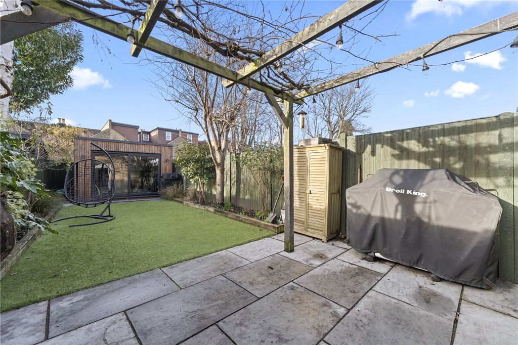 Property photo 2 of 13 Picture No. 60