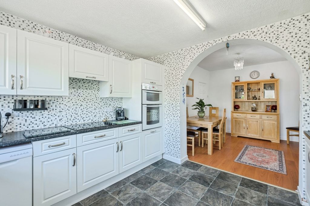 Property photo 2 of 21 Pbox-Img.Jpg