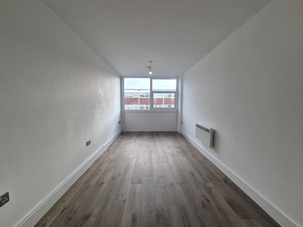 Property photo 2 of 5 Image