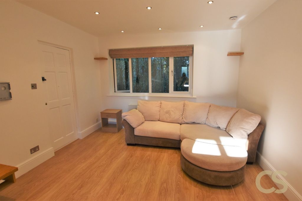 Property photo 3 of 11 3160423
