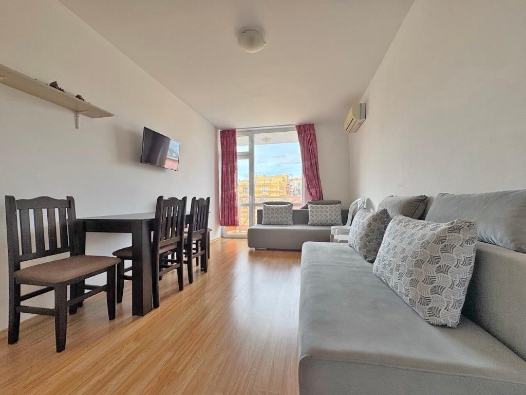 Property photo 1 of 10