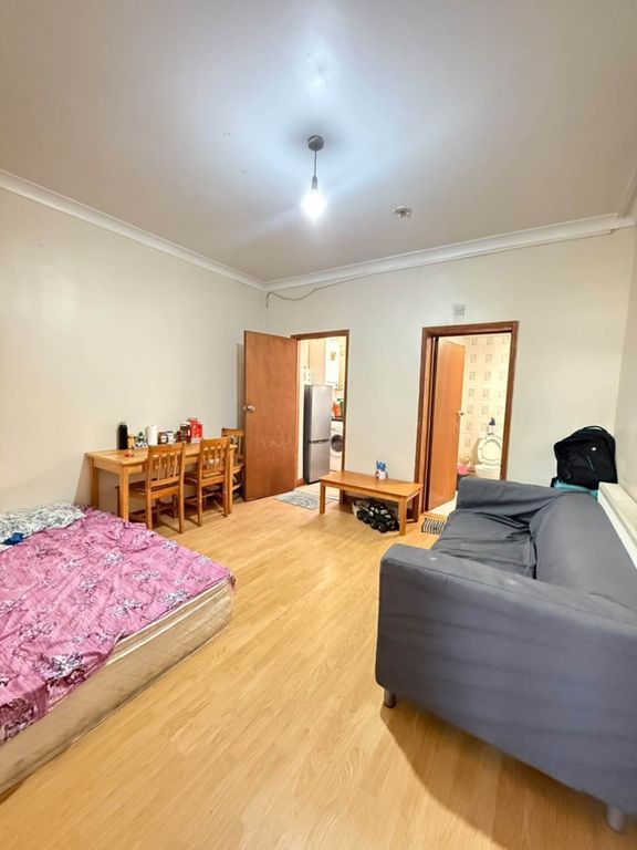 Property photo 1 of 4