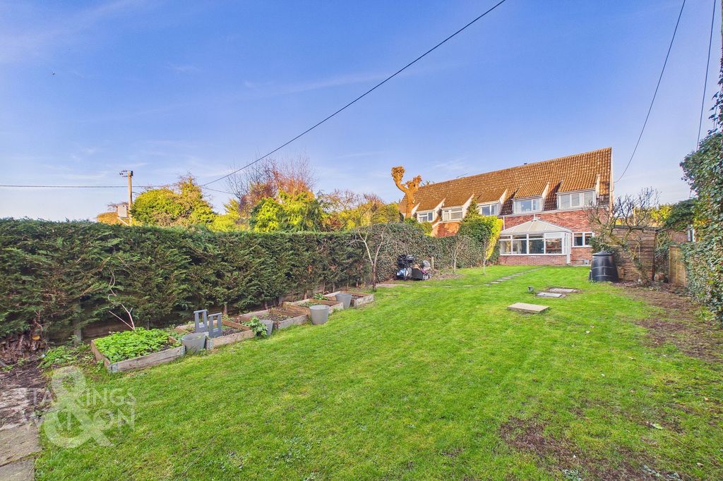 Property photo 3 of 26