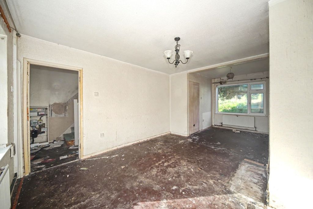Property photo 3 of 22