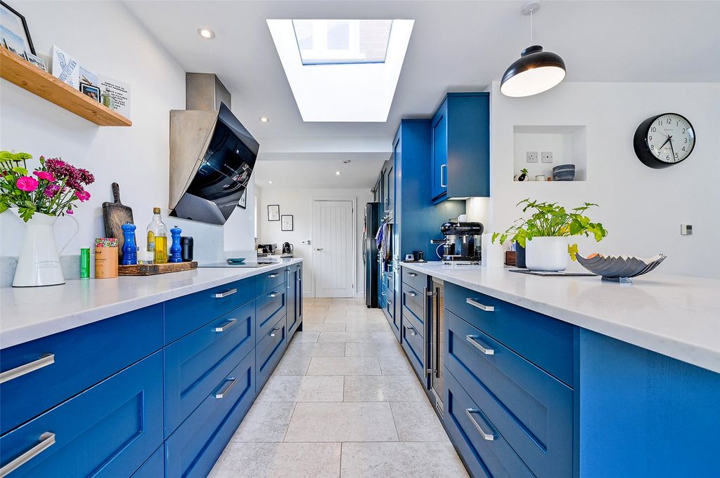 Property photo 3 of 10 Picture No. 04