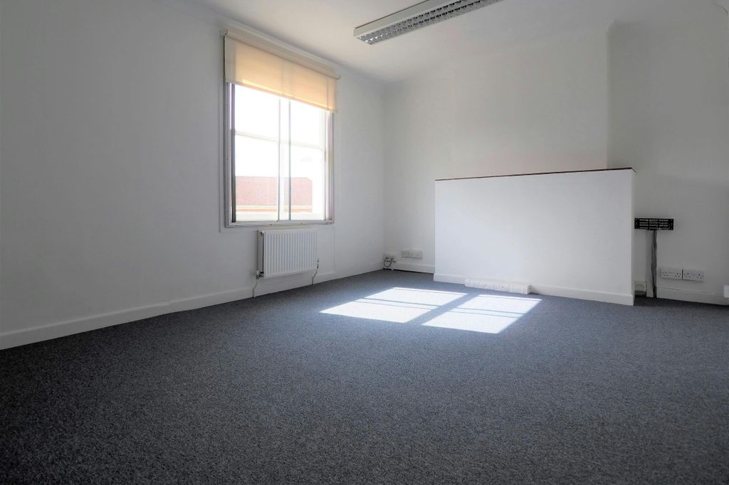 Property photo 2 of 5 P8280009.Jpg