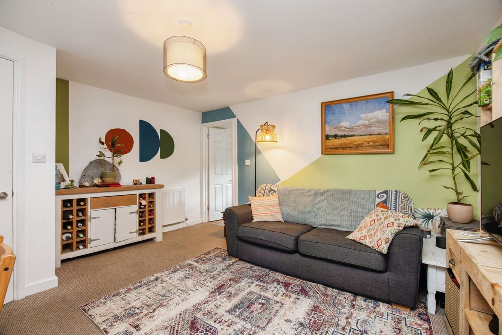 Property photo 2 of 17 Photography