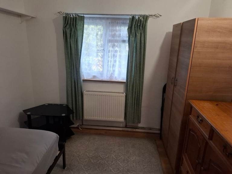 Property photo 2 of 3