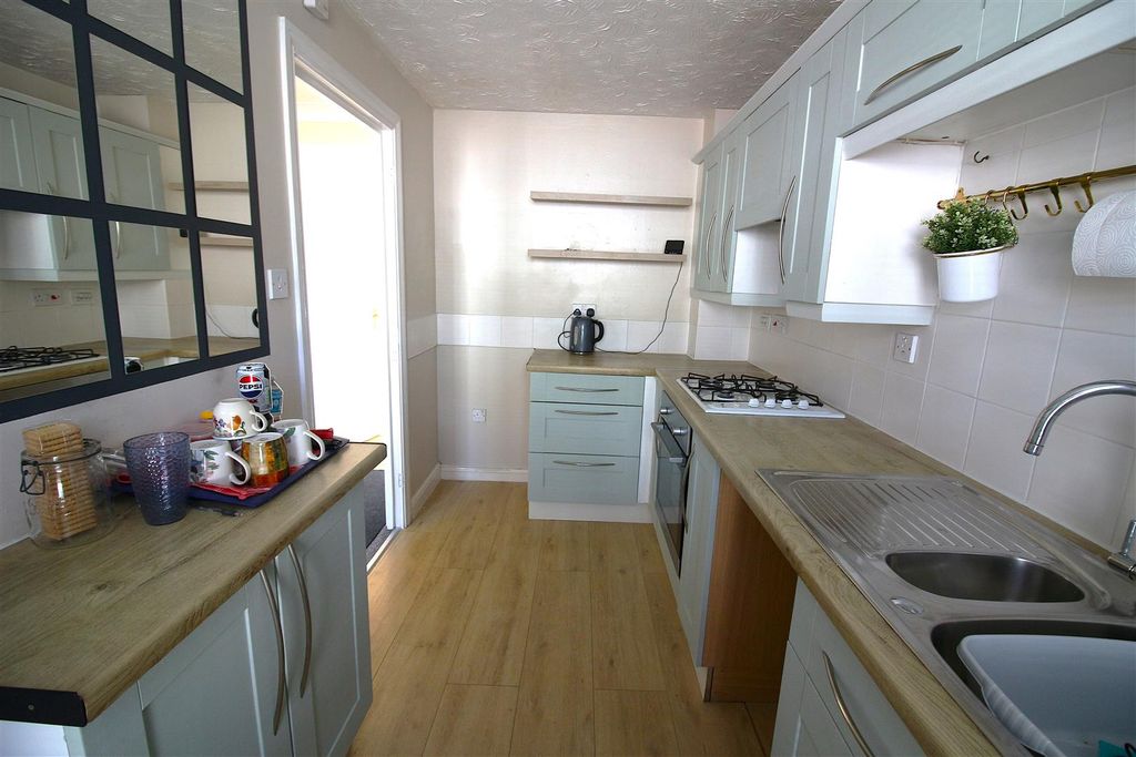 Property photo 3 of 20