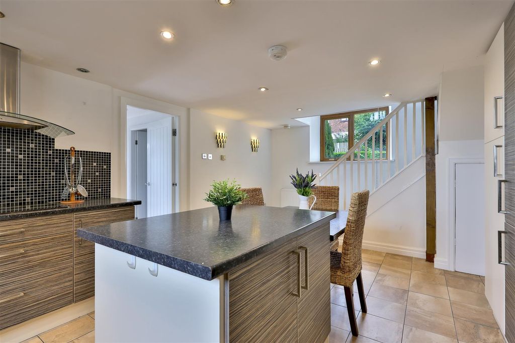 Property photo 2 of 12 16-396A3934.Jpg