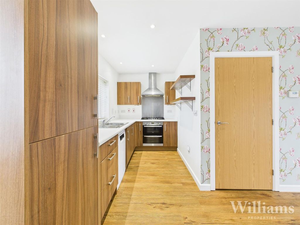 Property photo 2 of 12 Cam02861G0-Pr0503-Still007.Jpg