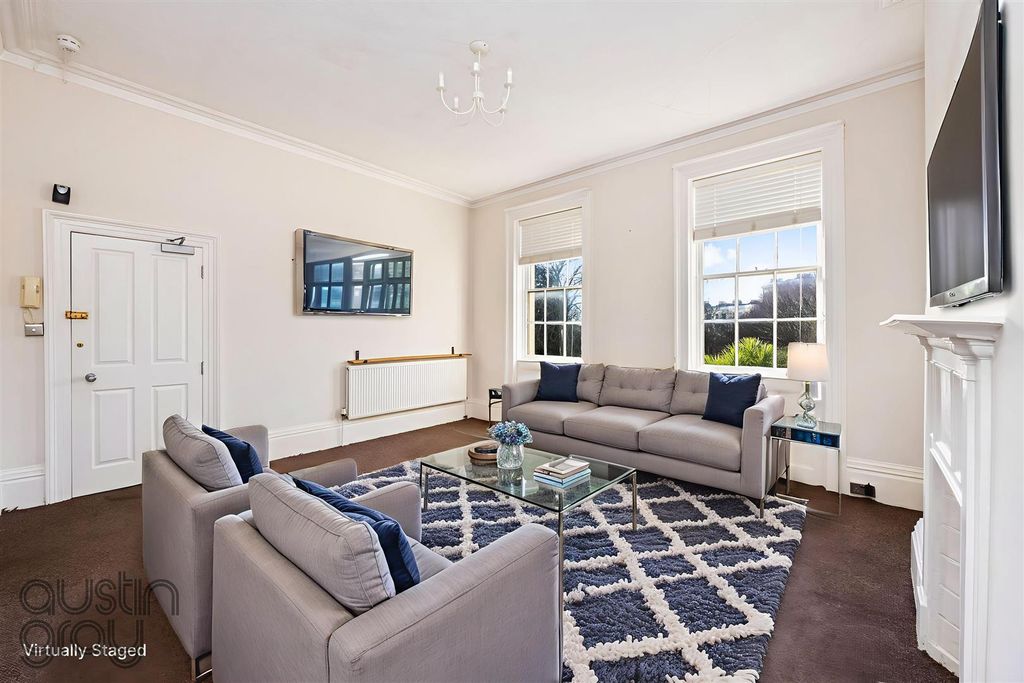 Property photo 2 of 15 Montpelier-Crescent-26-Fff-001 - Living Room - Mod