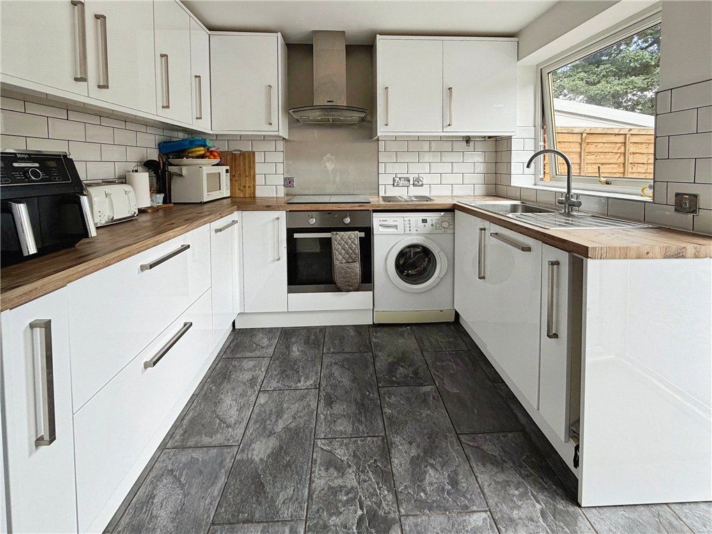 Property photo 3 of 10 Picture No. 02