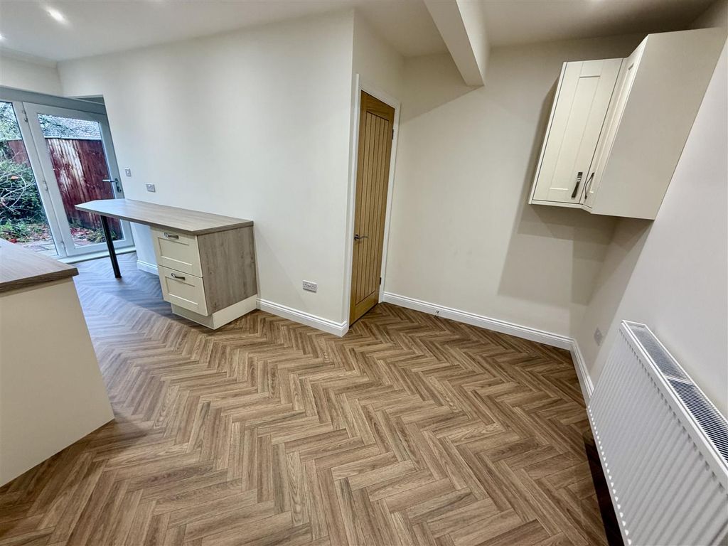 Property photo 3 of 16 Dining Area Into Kitchen