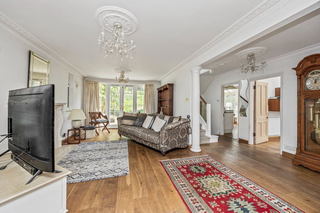 Property photo 2 of 21 4974214