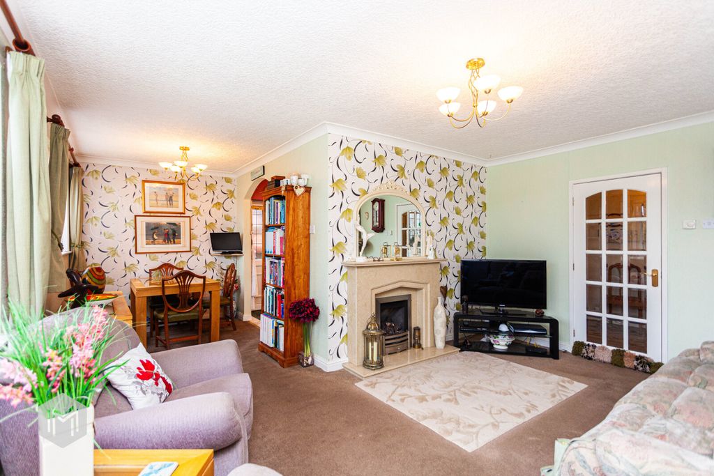 Property photo 3 of 21 Picture No. 08