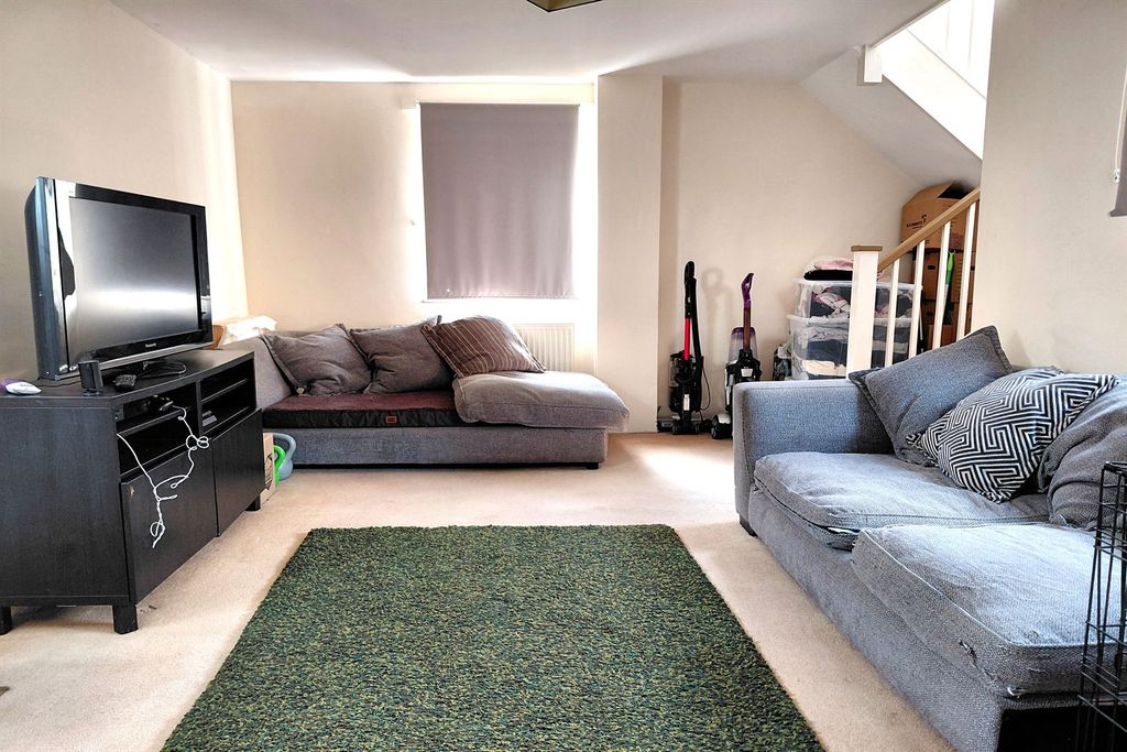Property photo 1 of 5 (Main)