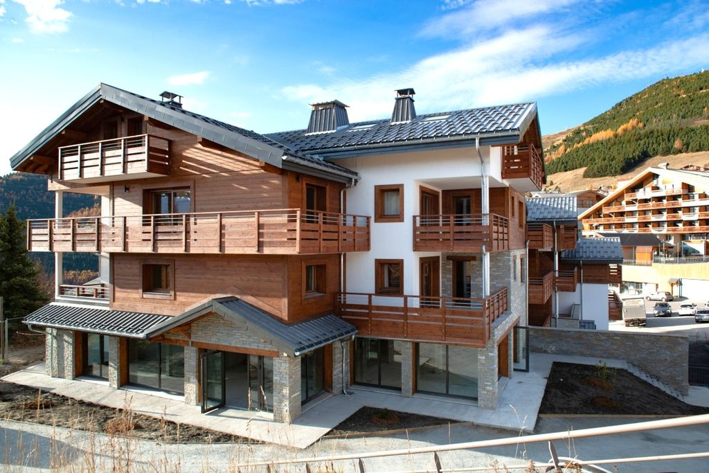 Property photo 2 of 6 The Apartments For S