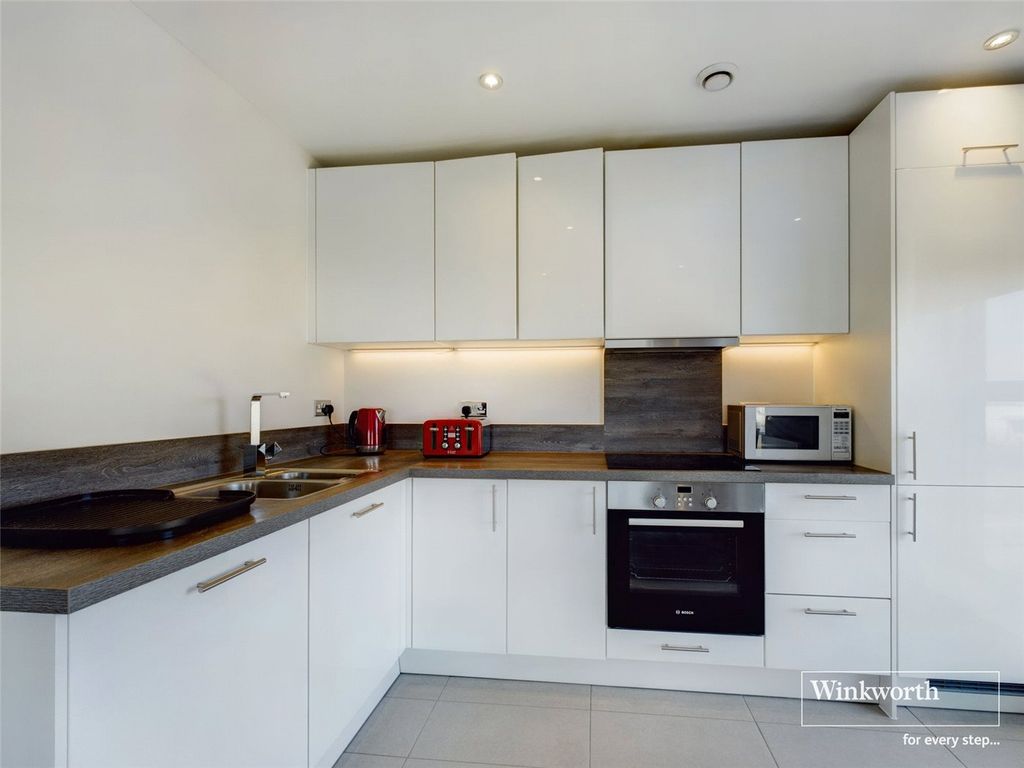 Property photo 3 of 9 Picture No. 15