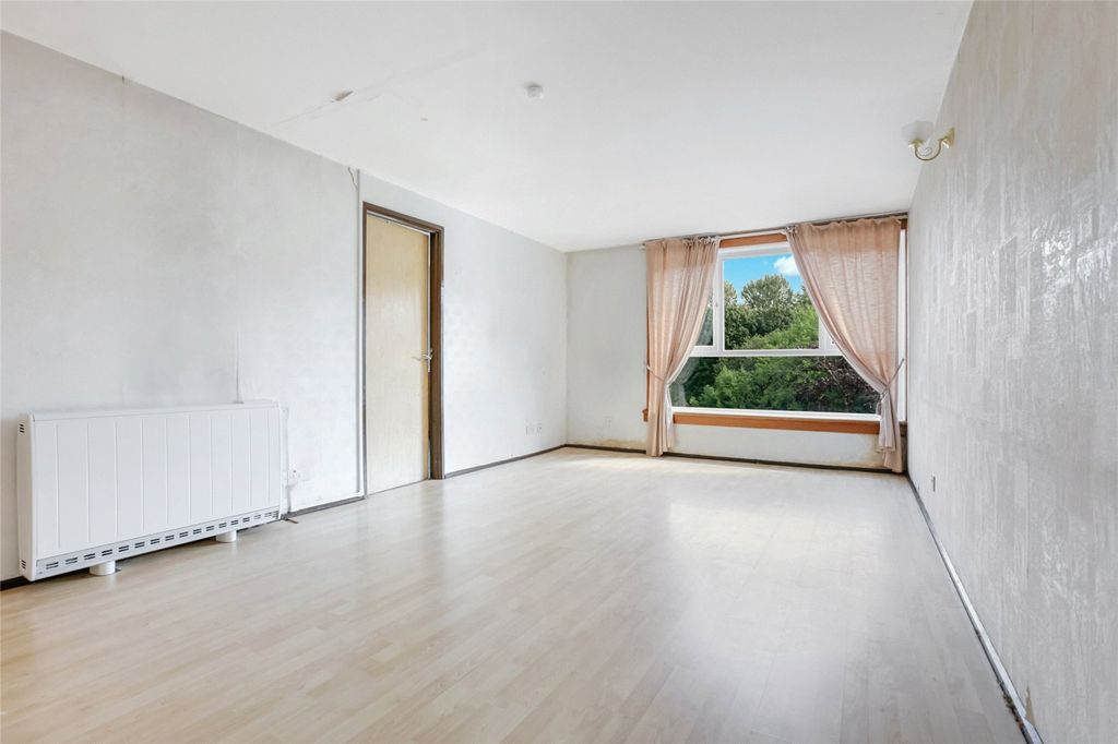 Property photo 2 of 21 Picture No. 05