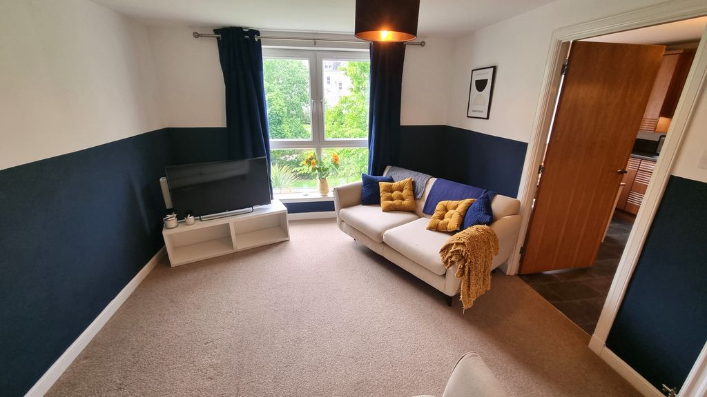 Property photo 2 of 14