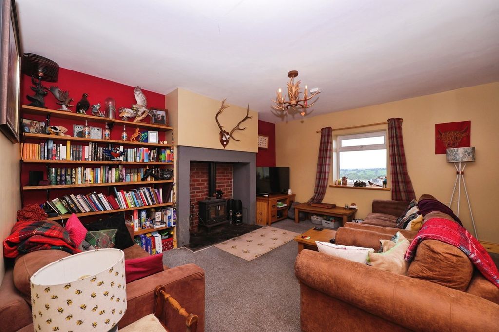 Property photo 3 of 19