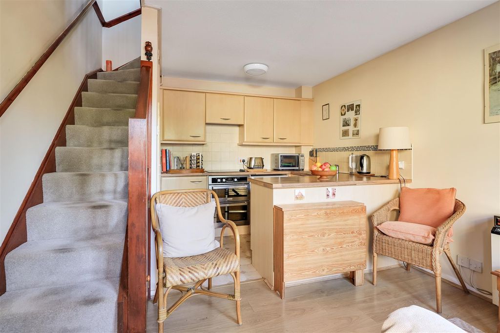 Property photo 2 of 11 Img (6).Jpg
