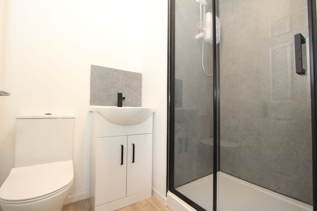 Property photo 3 of 14 2025-11-28 13.06.08