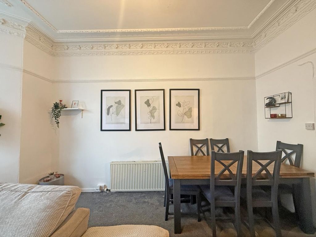 Property photo 3 of 11 Ford Park Road 10B - Dining Area.Jpg