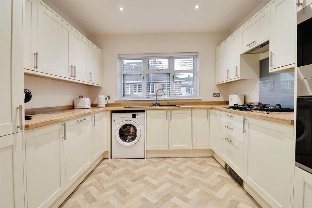 Property photo 2 of 19 124c82A9-Img_7590-Img_7592.Jpg