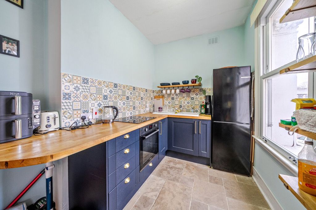 Property photo 2 of 14 Picture No. 03