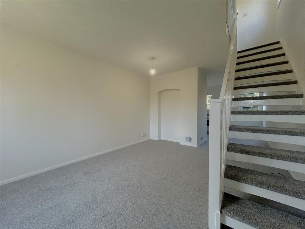 Property photo 3 of 13 Living Room.Jpg